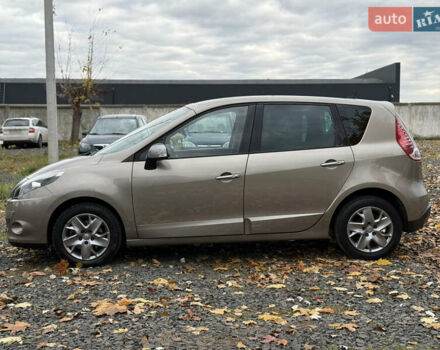 Рено Сценик 2012 в Луцке на Automoto.ua Бежевый Рено Сценик, объемом двигателя 1.6 л и пробегом 177 тыс. км за 7200 $, фото 9 на Automoto.ua