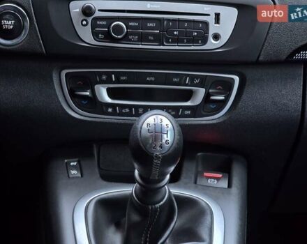Бежевий Рено Сценік, об'ємом двигуна 1.5 л та пробігом 220 тис. км за 6999 $, фото 31 на Automoto.ua