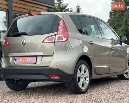 Бежевий Рено Сценік, об'ємом двигуна 1.46 л та пробігом 165 тис. км за 8190 $, фото 29 на Automoto.ua