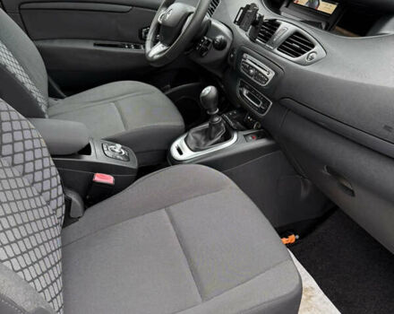 Рено Сценик 2012 в Луцке на Automoto.ua Бежевый Рено Сценик, объемом двигателя 1.6 л и пробегом 177 тыс. км за 7200 $, фото 27 на Automoto.ua