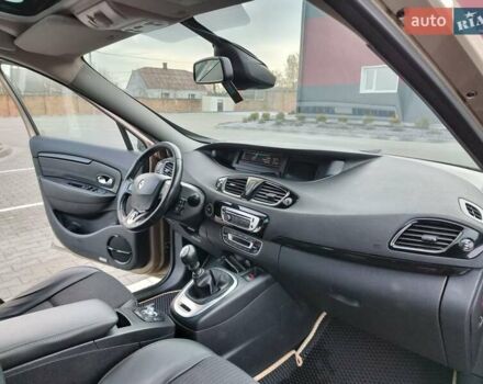 Бежевый Рено Сценик, объемом двигателя 1.6 л и пробегом 257 тыс. км за 8950 $, фото 12 на Automoto.ua