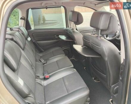 Бежевый Рено Сценик, объемом двигателя 1.6 л и пробегом 257 тыс. км за 8950 $, фото 16 на Automoto.ua