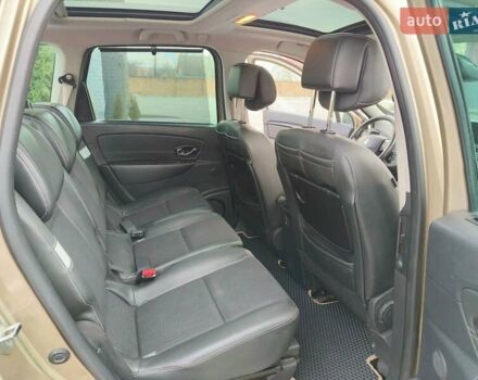 Бежевый Рено Сценик, объемом двигателя 1.6 л и пробегом 257 тыс. км за 8950 $, фото 13 на Automoto.ua