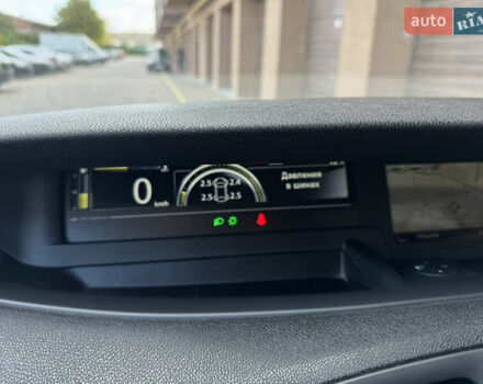 Бежевый Рено Сценик, объемом двигателя 1.2 л и пробегом 110 тыс. км за 7999 $, фото 34 на Automoto.ua