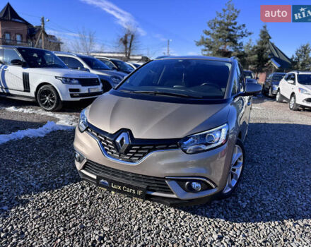 Бежевый Рено Сценик, объемом двигателя 1.5 л и пробегом 200 тыс. км за 14999 $, фото 1 на Automoto.ua