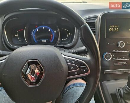 Бежевий Рено Сценік, об'ємом двигуна 1.5 л та пробігом 199 тис. км за 17300 $, фото 6 на Automoto.ua