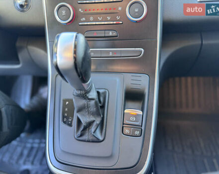 Бежевый Рено Сценик, объемом двигателя 1.5 л и пробегом 200 тыс. км за 14999 $, фото 26 на Automoto.ua