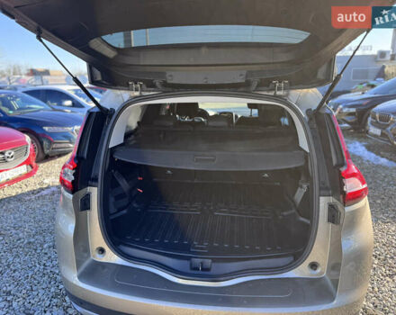 Бежевый Рено Сценик, объемом двигателя 1.5 л и пробегом 200 тыс. км за 14999 $, фото 35 на Automoto.ua