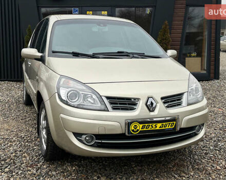 Бежевый Рено Сценик, объемом двигателя 1.87 л и пробегом 250 тыс. км за 5500 $, фото 1 на Automoto.ua