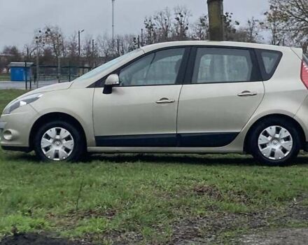 Бежевий Рено Сценік, об'ємом двигуна 1.6 л та пробігом 250 тис. км за 5999 $, фото 1 на Automoto.ua