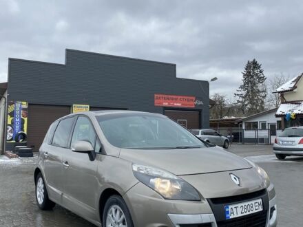 Рено Сценик 2009 в Коломые на Automoto.ua Бежевый Рено Сценик, объемом двигателя 1.9 л и пробегом 310 тыс. км за 6800 $, фото 1 на Automoto.ua