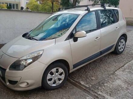 Бежевий Рено Сценік, об'ємом двигуна 1.5 л та пробігом 213 тис. км за 5300 $, фото 1 на Automoto.ua