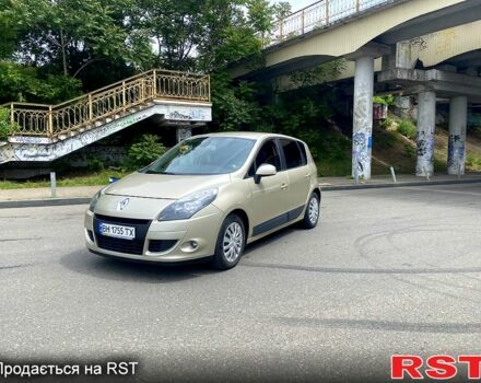 Бежевый Рено Сценик, объемом двигателя 2 л и пробегом 178 тыс. км за 5750 $, фото 1 на Automoto.ua