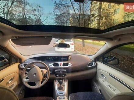 Бежевый Рено Сценик, объемом двигателя 1.9 л и пробегом 242 тыс. км за 7790 $, фото 1 на Automoto.ua