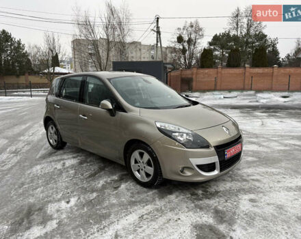 Бежевый Рено Сценик, объемом двигателя 1.5 л и пробегом 153 тыс. км за 7999 $, фото 1 на Automoto.ua