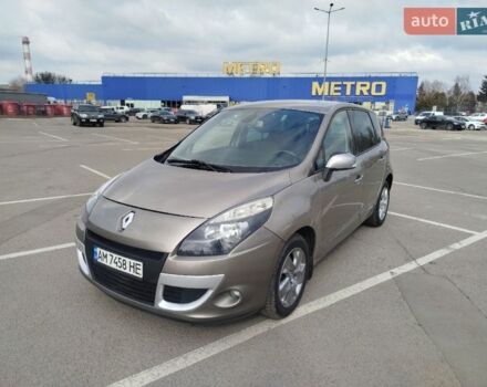 Бежевый Рено Сценик, объемом двигателя 1.46 л и пробегом 243 тыс. км за 6750 $, фото 1 на Automoto.ua