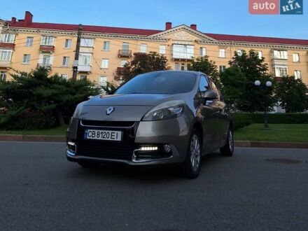 Рено Сценик 2012 в Чернигове на Automoto.ua Бежевый Рено Сценик, объемом двигателя 1.5 л и пробегом 263 тыс. км за 8200 $, фото 1 на Automoto.ua