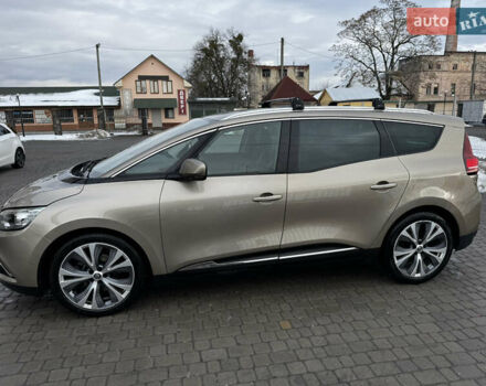 Бежевый Рено Сценик, объемом двигателя 1.6 л и пробегом 140 тыс. км за 15500 $, фото 1 на Automoto.ua