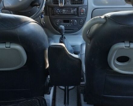 Черный Рено Сценик, объемом двигателя 1.6 л и пробегом 276 тыс. км за 2000 $, фото 2 на Automoto.ua