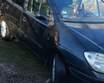 Черный Рено Сценик, объемом двигателя 1.6 л и пробегом 276 тыс. км за 2000 $, фото 1 на Automoto.ua