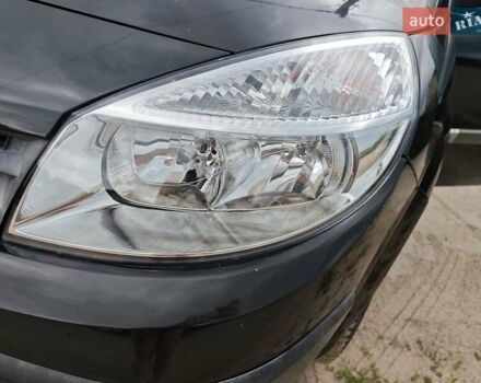 Черный Рено Сценик, объемом двигателя 2 л и пробегом 239 тыс. км за 4400 $, фото 23 на Automoto.ua