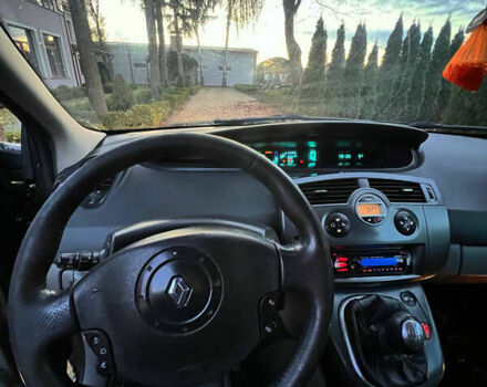 Черный Рено Сценик, объемом двигателя 1.87 л и пробегом 275 тыс. км за 4000 $, фото 7 на Automoto.ua