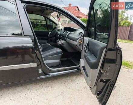 Черный Рено Сценик, объемом двигателя 2 л и пробегом 239 тыс. км за 4400 $, фото 5 на Automoto.ua