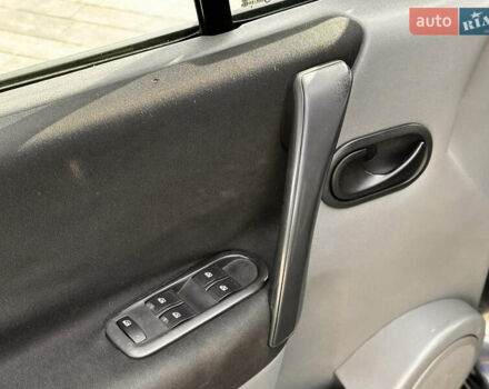 Чорний Рено Сценік, об'ємом двигуна 1.6 л та пробігом 276 тис. км за 3600 $, фото 9 на Automoto.ua