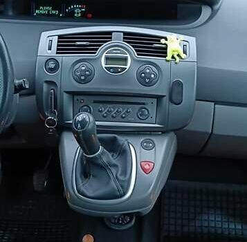 Черный Рено Сценик, объемом двигателя 1.6 л и пробегом 263 тыс. км за 4200 $, фото 18 на Automoto.ua