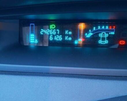 Черный Рено Сценик, объемом двигателя 1.6 л и пробегом 242 тыс. км за 4999 $, фото 27 на Automoto.ua