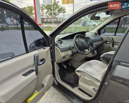 Черный Рено Сценик, объемом двигателя 1.6 л и пробегом 211 тыс. км за 4900 $, фото 4 на Automoto.ua