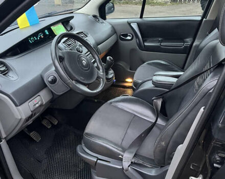 Черный Рено Сценик, объемом двигателя 1.6 л и пробегом 250 тыс. км за 4100 $, фото 15 на Automoto.ua