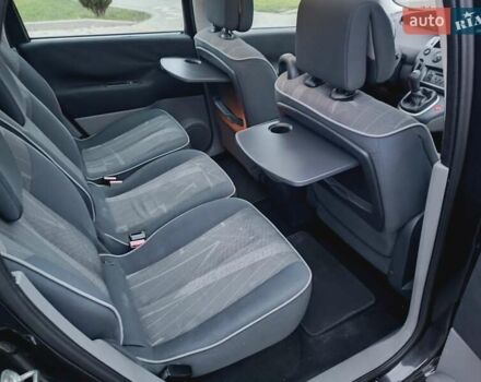 Чорний Рено Сценік, об'ємом двигуна 1.6 л та пробігом 240 тис. км за 4700 $, фото 8 на Automoto.ua