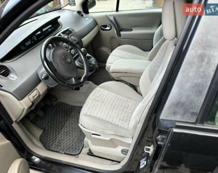 Черный Рено Сценик, объемом двигателя 1.5 л и пробегом 280 тыс. км за 4700 $, фото 13 на Automoto.ua