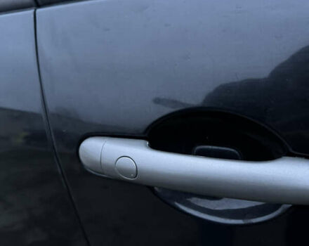 Черный Рено Сценик, объемом двигателя 1.99 л и пробегом 310 тыс. км за 4600 $, фото 15 на Automoto.ua