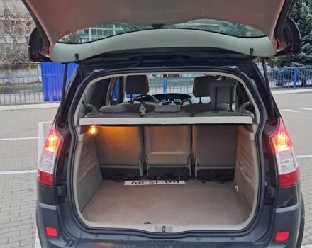 Черный Рено Сценик, объемом двигателя 1.6 л и пробегом 242 тыс. км за 4999 $, фото 11 на Automoto.ua