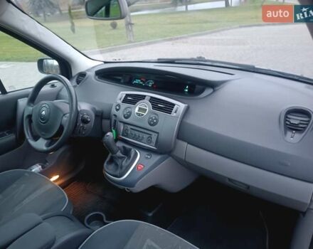 Чорний Рено Сценік, об'ємом двигуна 1.6 л та пробігом 240 тис. км за 4700 $, фото 11 на Automoto.ua