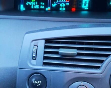 Черный Рено Сценик, объемом двигателя 1.6 л и пробегом 242 тыс. км за 4999 $, фото 25 на Automoto.ua