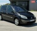 Черный Рено Сценик, объемом двигателя 1.5 л и пробегом 300 тыс. км за 3750 $, фото 1 на Automoto.ua