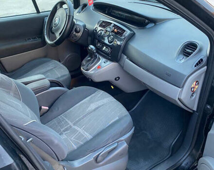 Черный Рено Сценик, объемом двигателя 1.6 л и пробегом 228 тыс. км за 4100 $, фото 3 на Automoto.ua