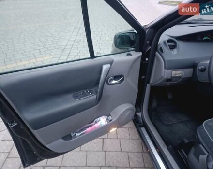 Чорний Рено Сценік, об'ємом двигуна 1.6 л та пробігом 240 тис. км за 4700 $, фото 15 на Automoto.ua