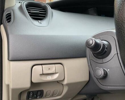 Черный Рено Сценик, объемом двигателя 1.6 л и пробегом 253 тыс. км за 4700 $, фото 18 на Automoto.ua