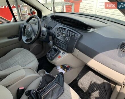 Черный Рено Сценик, объемом двигателя 1.99 л и пробегом 310 тыс. км за 4600 $, фото 17 на Automoto.ua