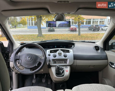 Рено Сценік 2006 у Черкасах на Automoto.ua Чорний Рено Сценік, об'ємом двигуна 1.6 л та пробігом 241 тис. км за 5500 $, фото 8 на Automoto.ua