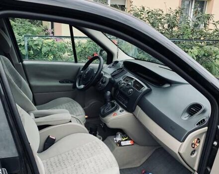 Черный Рено Сценик, объемом двигателя 1.99 л и пробегом 310 тыс. км за 4600 $, фото 16 на Automoto.ua