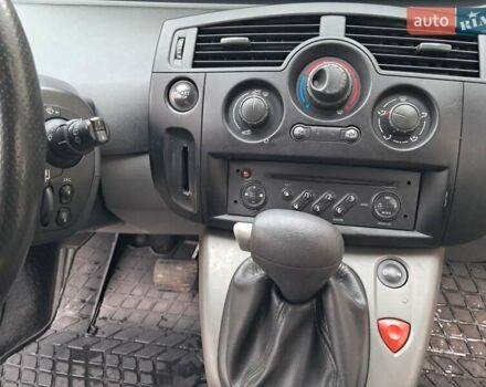 Чорний Рено Сценік, об'ємом двигуна 1.6 л та пробігом 264 тис. км за 4350 $, фото 19 на Automoto.ua