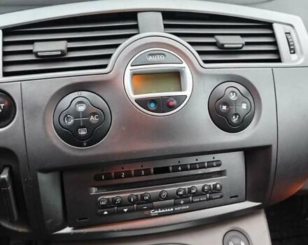 Черный Рено Сценик, объемом двигателя 1.6 л и пробегом 215 тыс. км за 4900 $, фото 5 на Automoto.ua