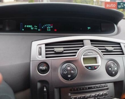 Черный Рено Сценик, объемом двигателя 1.6 л и пробегом 215 тыс. км за 4900 $, фото 2 на Automoto.ua