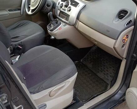 Черный Рено Сценик, объемом двигателя 1.6 л и пробегом 300 тыс. км за 5300 $, фото 3 на Automoto.ua