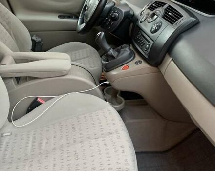 Черный Рено Сценик, объемом двигателя 1.6 л и пробегом 253 тыс. км за 4700 $, фото 20 на Automoto.ua